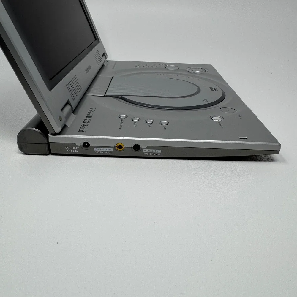 Vintage Samsung DVD-L200 10